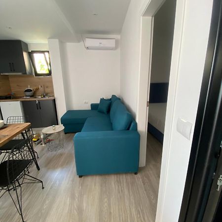 Io'S Apartments Sarandë Exteriör bild