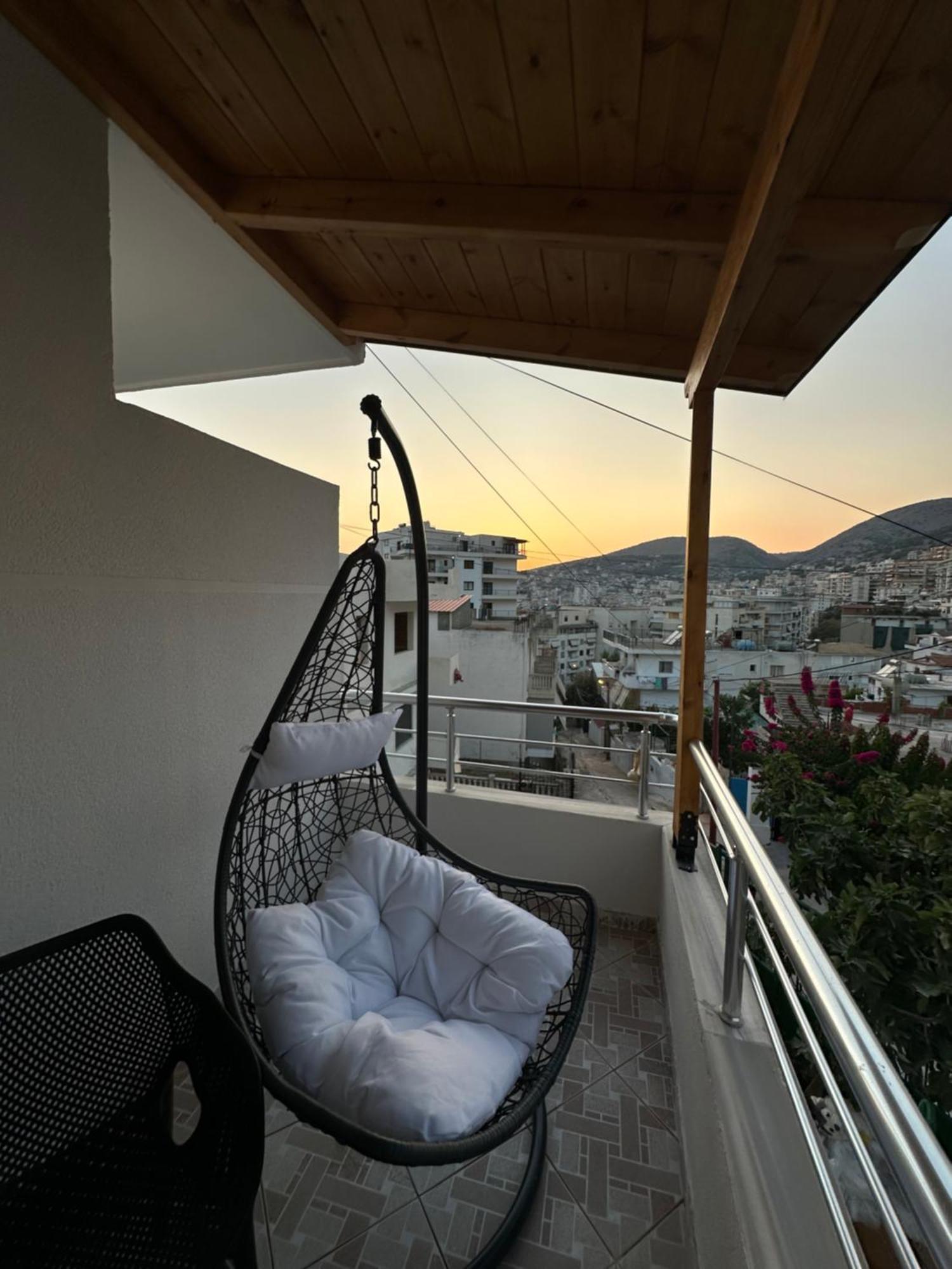 Io'S Apartments Sarandë Exteriör bild